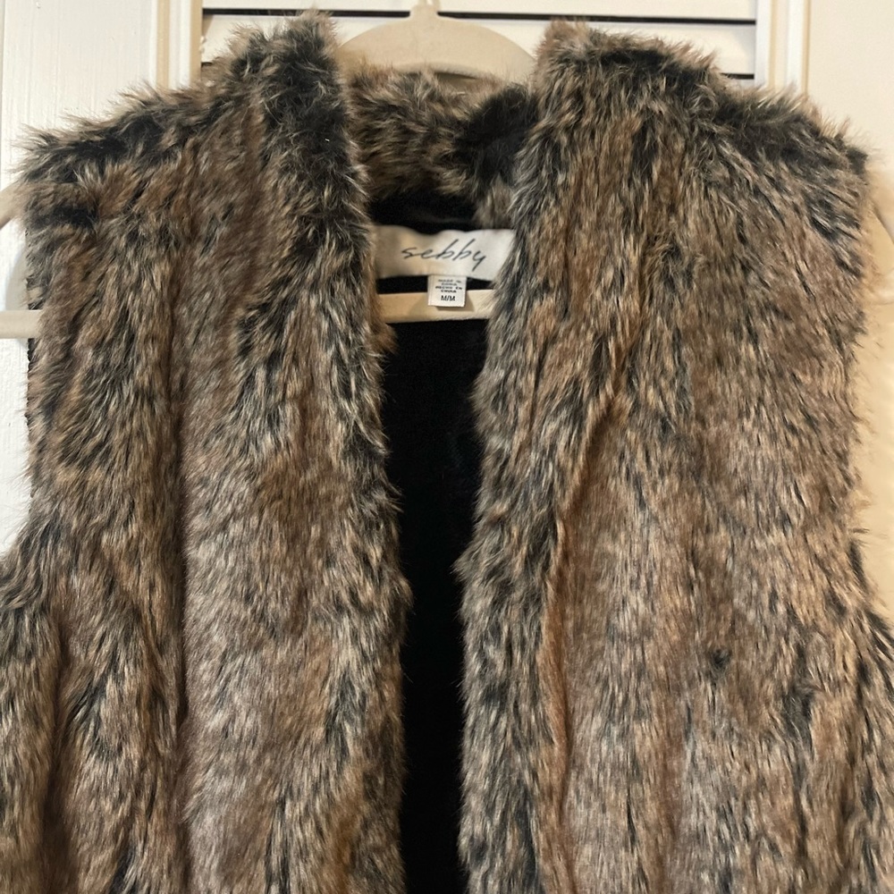 Classy - Picture 4 of 4